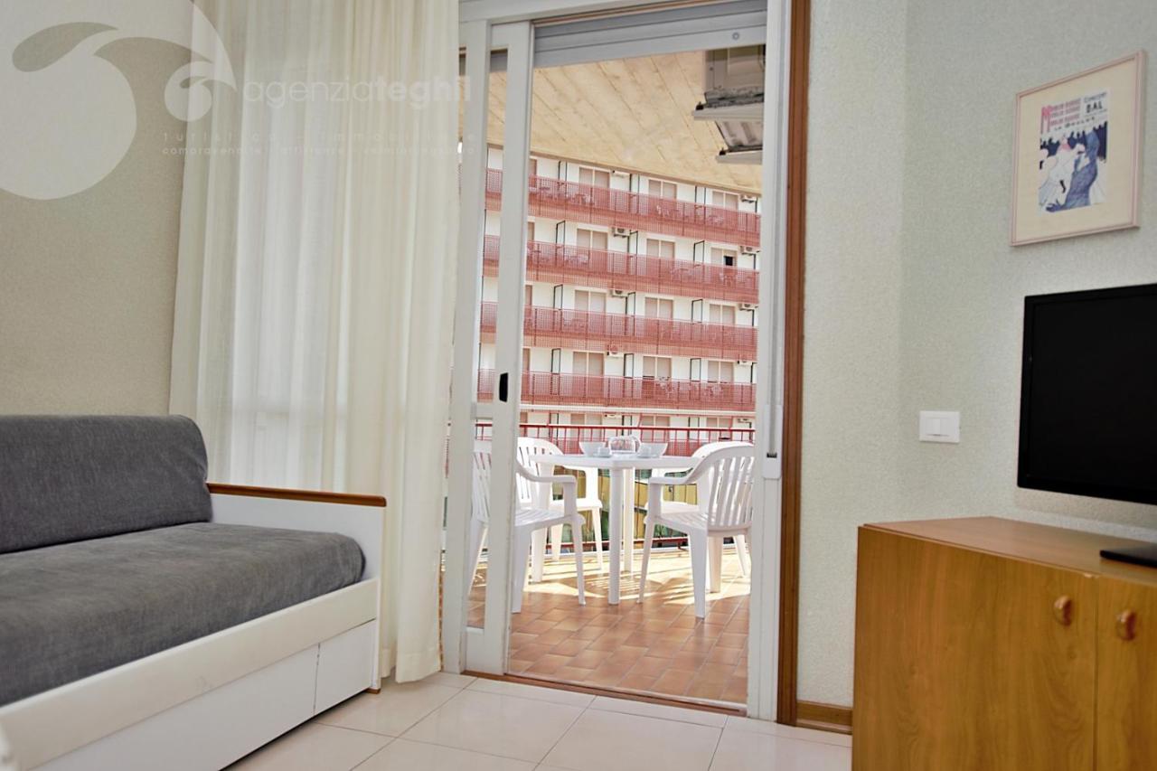Condominio Cristallo Lignano Sabbiadoro Exterior foto