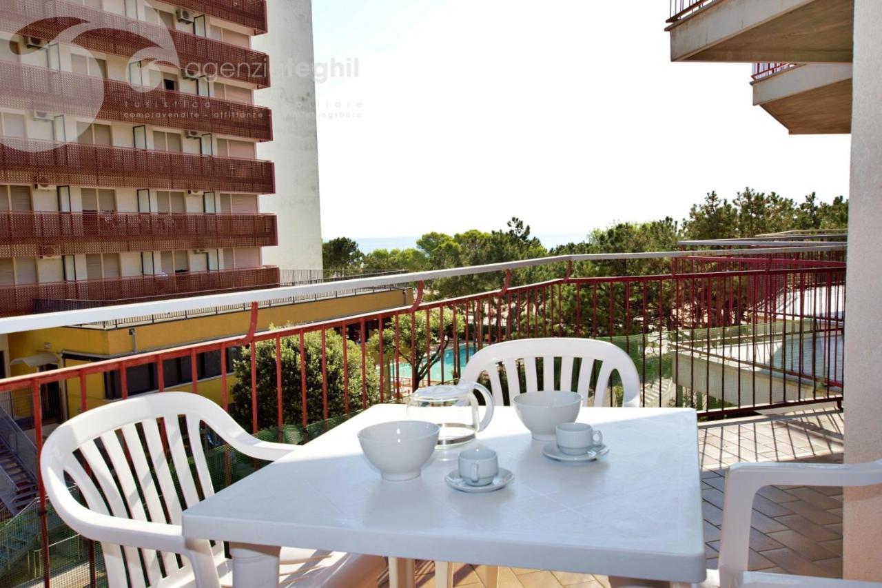 Condominio Cristallo Lignano Sabbiadoro Exterior foto